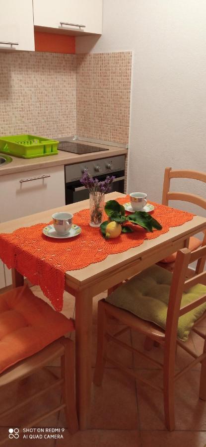 Studios Ana Mari Komiža Quarto foto