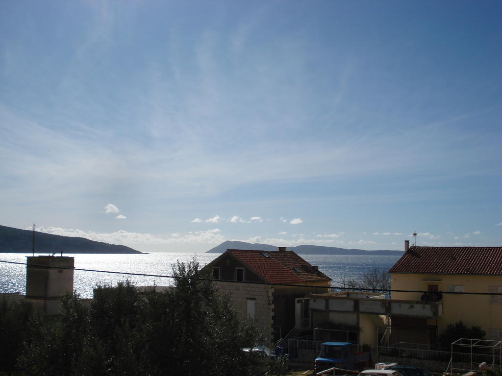 Studios Ana Mari Komiža Quarto foto