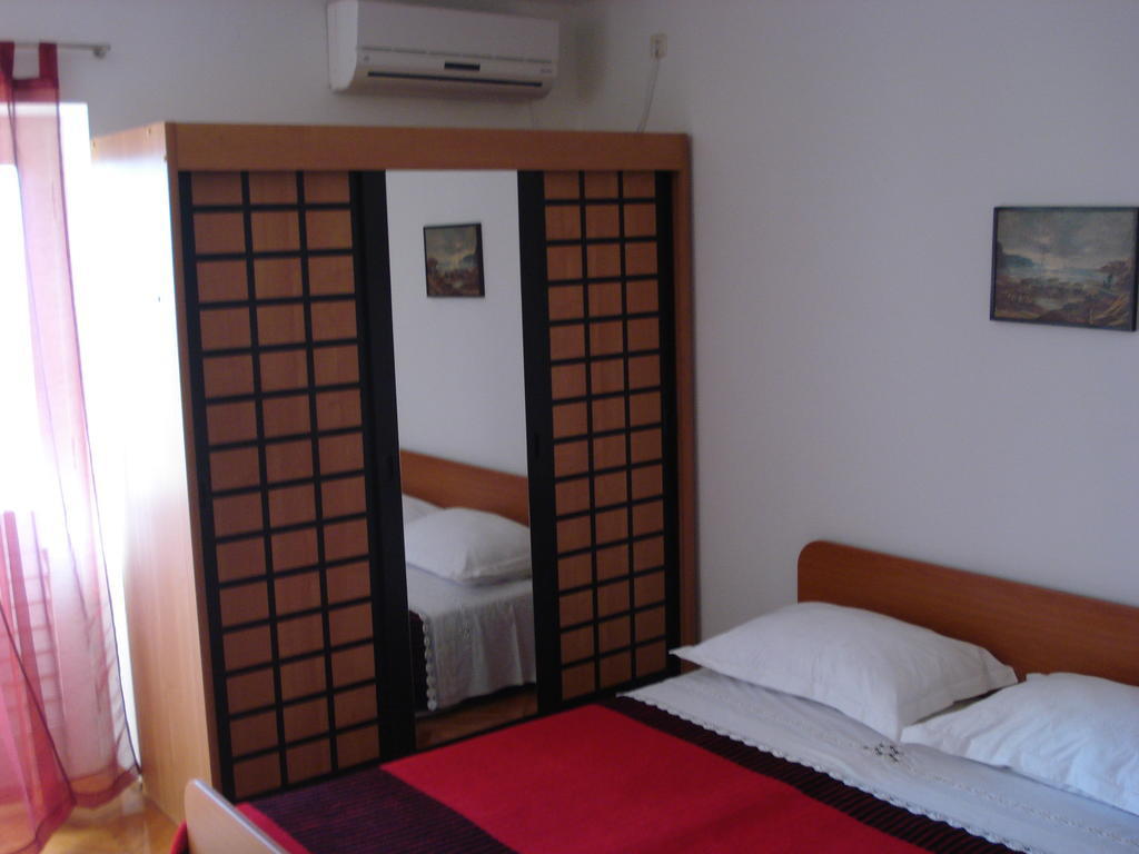 Studios Ana Mari Komiža Quarto foto