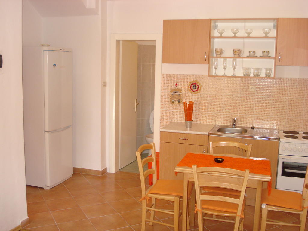 Studios Ana Mari Komiža Quarto foto